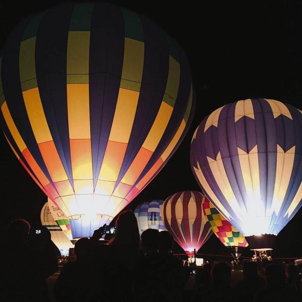 Balloon glow