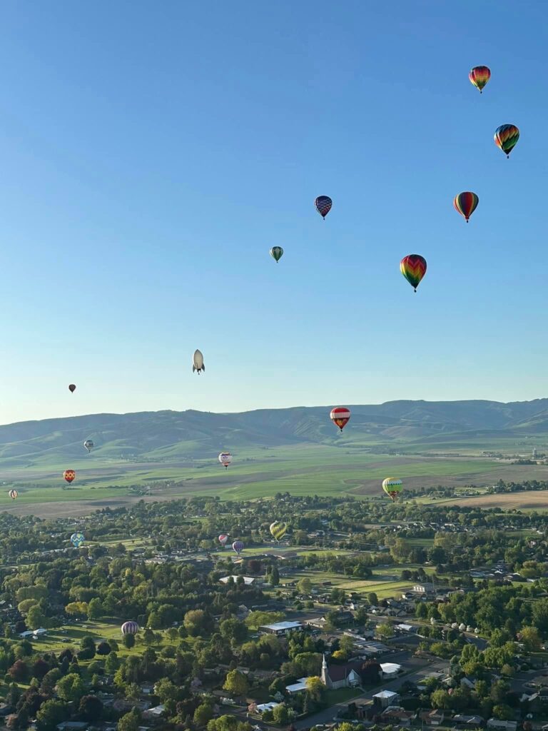 How long do hot air balloon rides last