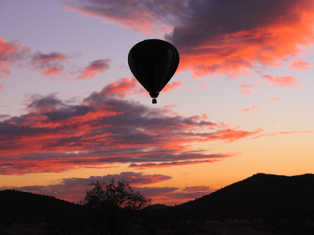 Sunset balloon landing